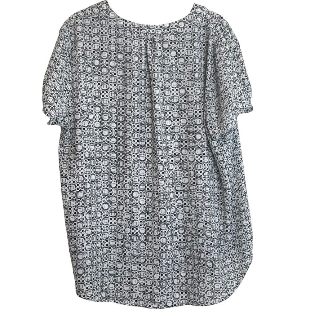 Pleione Womens Blouse Size Medium White Geometric Pattern Chiffon Short Sleeve - Picture 3 of 5